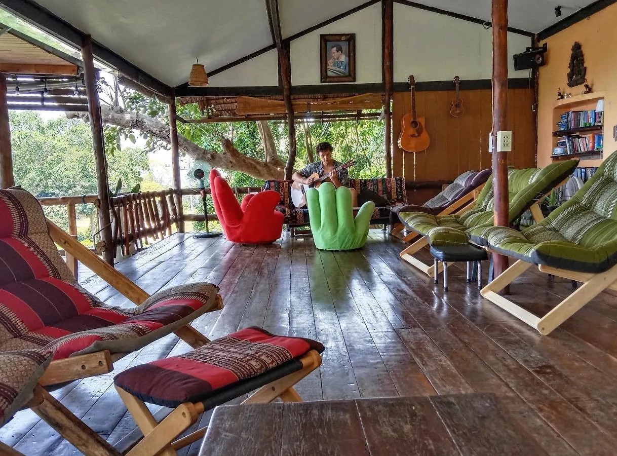 Tree House Bungalows קו טאו 3*,