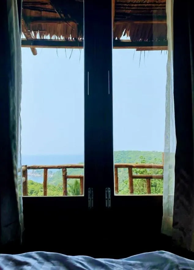 Tree House Bungalows קו טאו